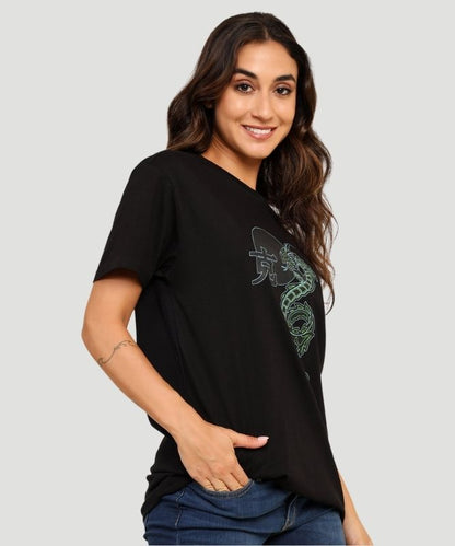 Women Dragon Kanji T-shirt - A Style Statement