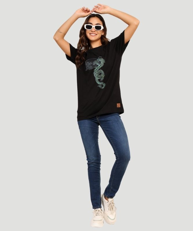 Women Dragon Kanji T-shirt - A Style Statement