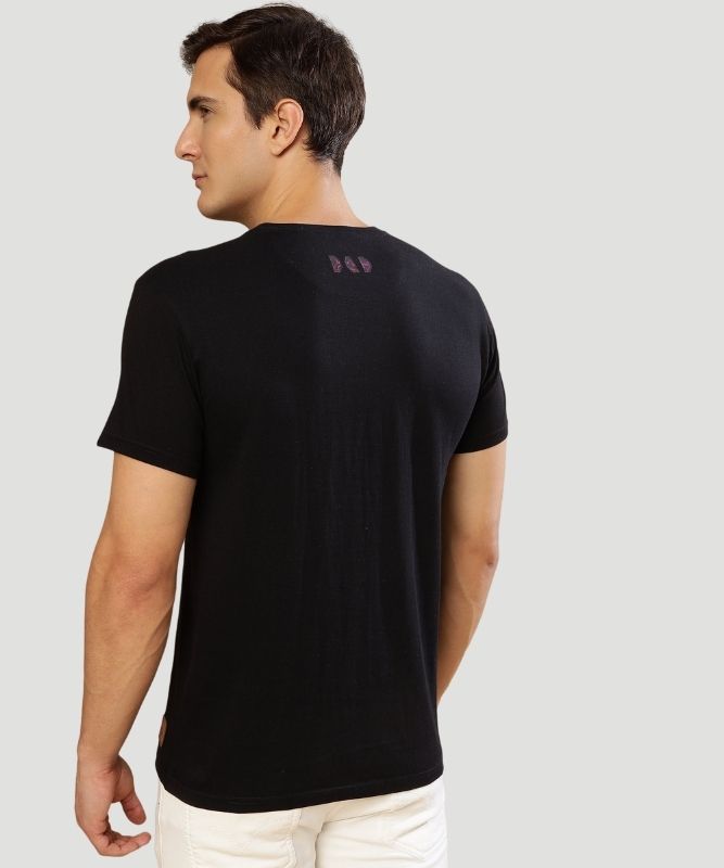 Men Face Graphic Black Tee: A Stylish Statement