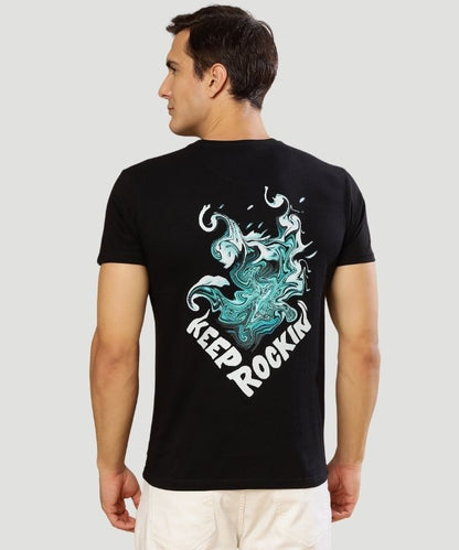 Black 'Keep Rockin' Graphic Tee: A Fashion Statement with Attitude